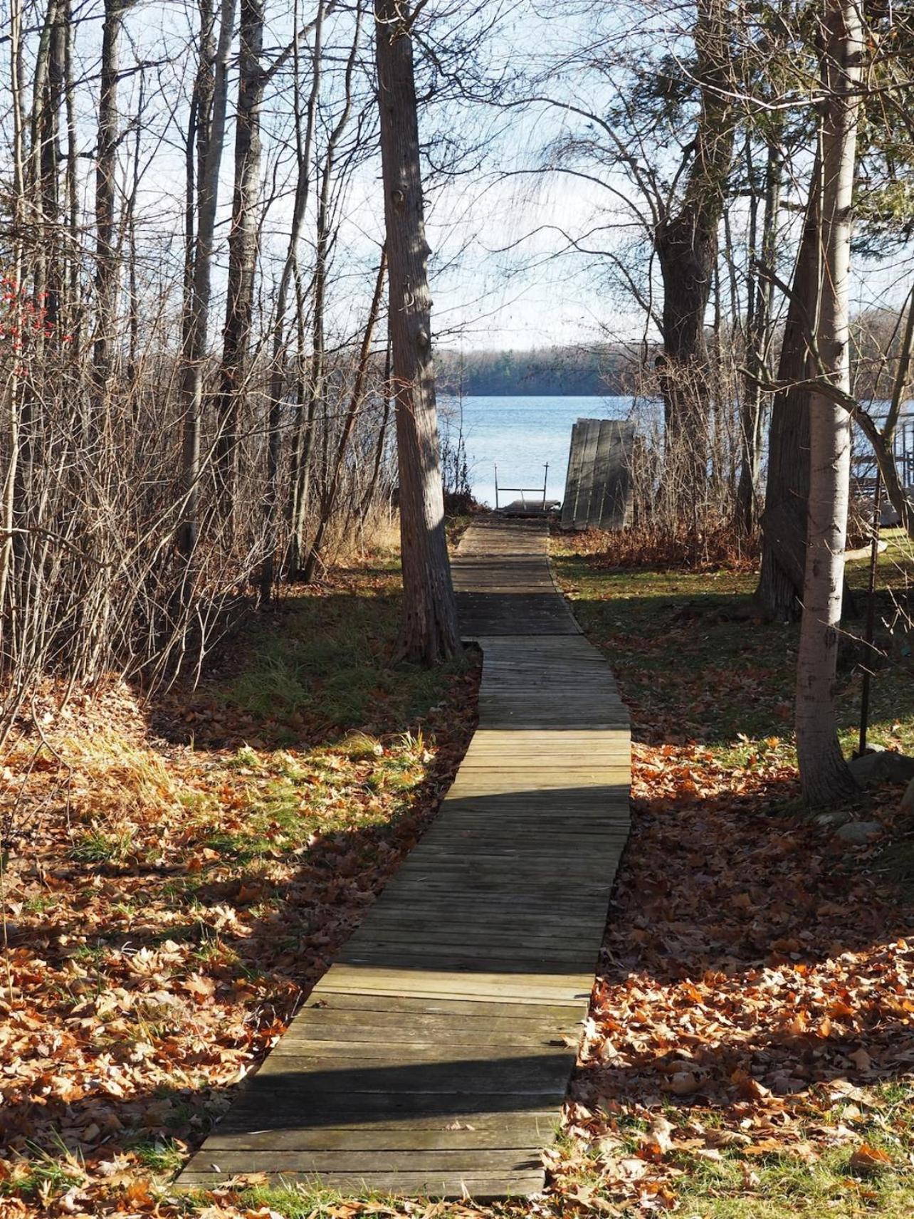 The Green Lake Getaway - Shared Lake Access! Interlochen Exteriér fotografie